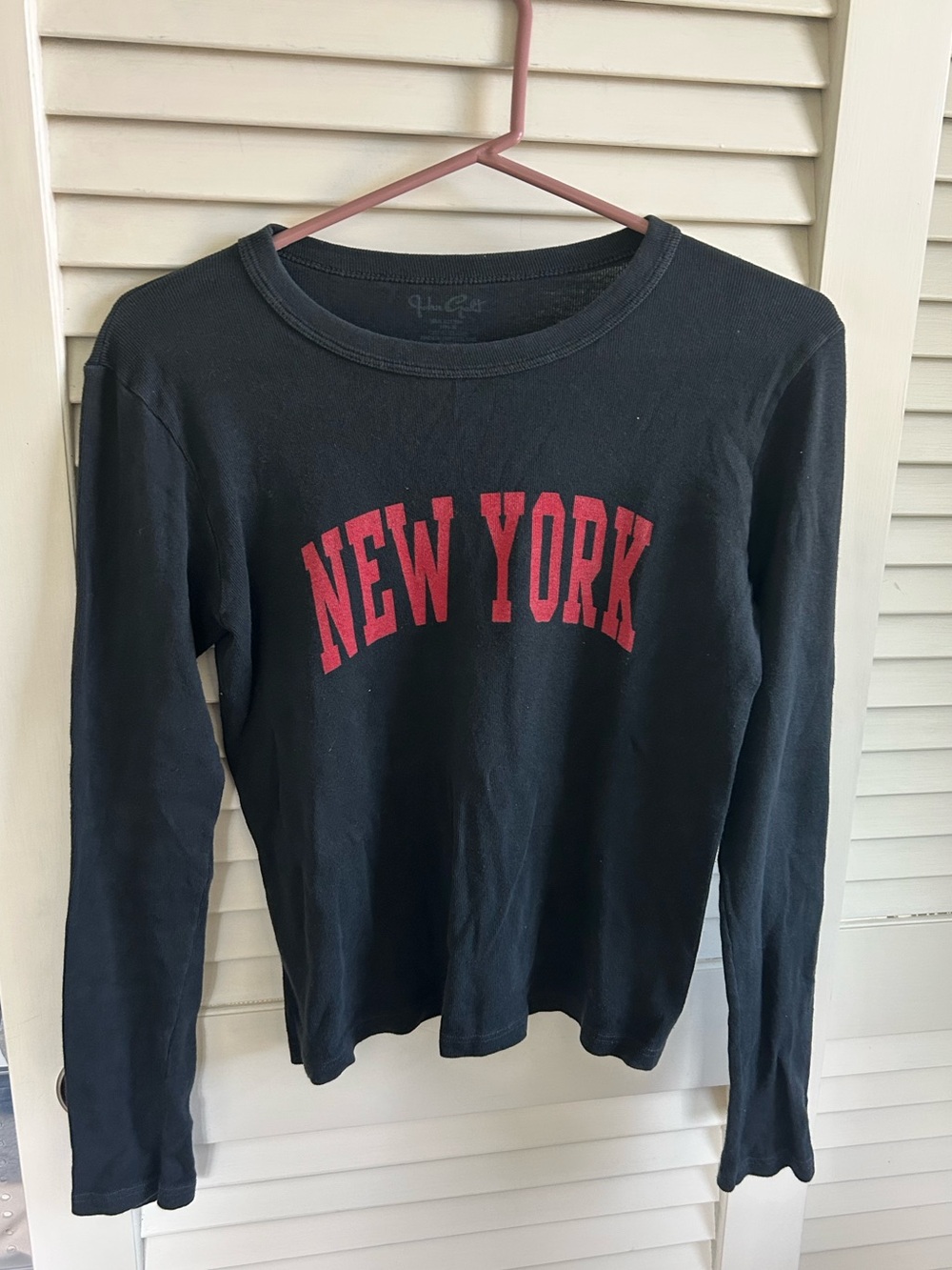 black new york long sleeve